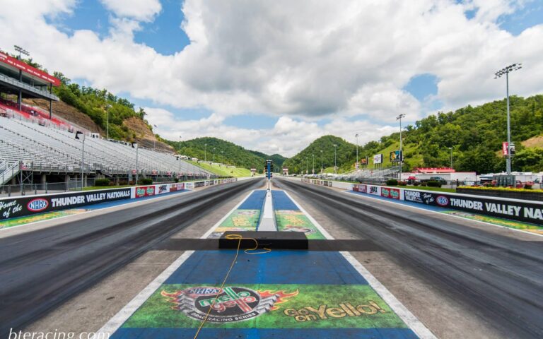 4 lane drag strips