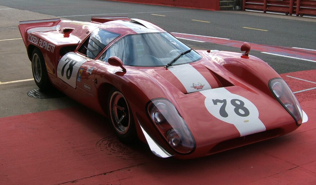 lola t70