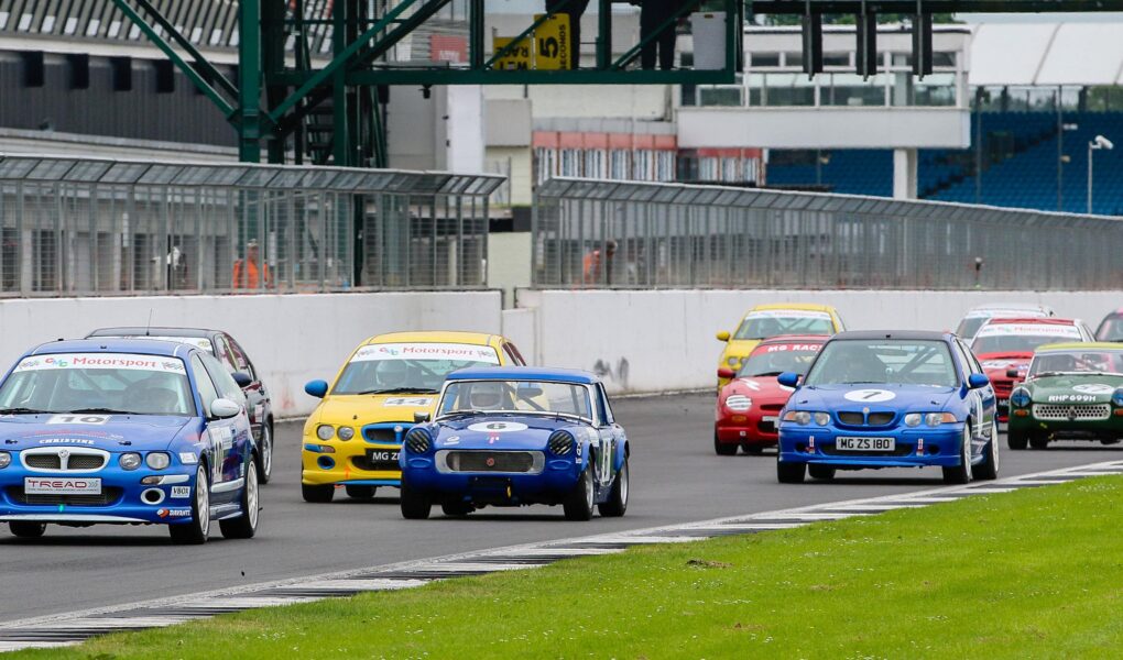 mg car club racing