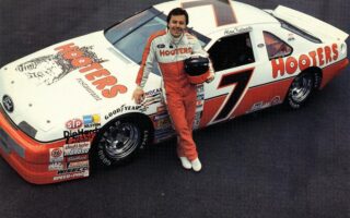 alan kulwicki hooters car