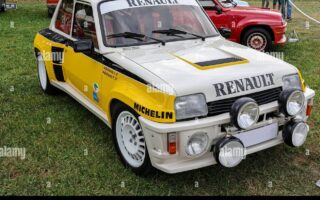 renault rally car