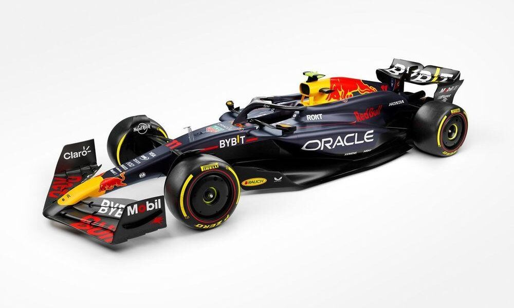 formula 1 mclaren car